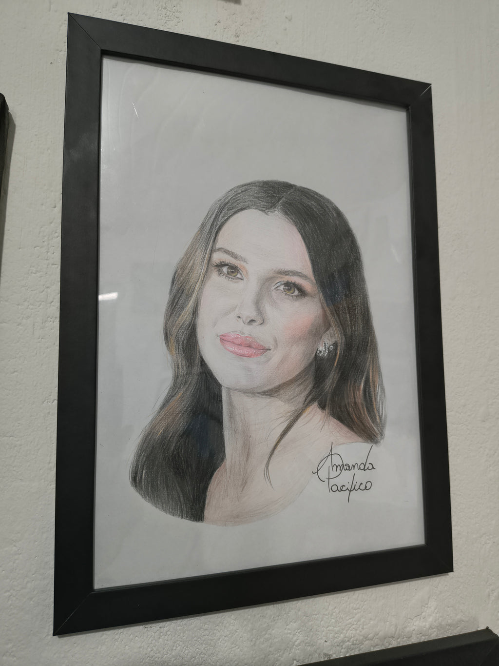 Millie Bobby Brown | Desenho Realista do Canal Amanda Pacifico